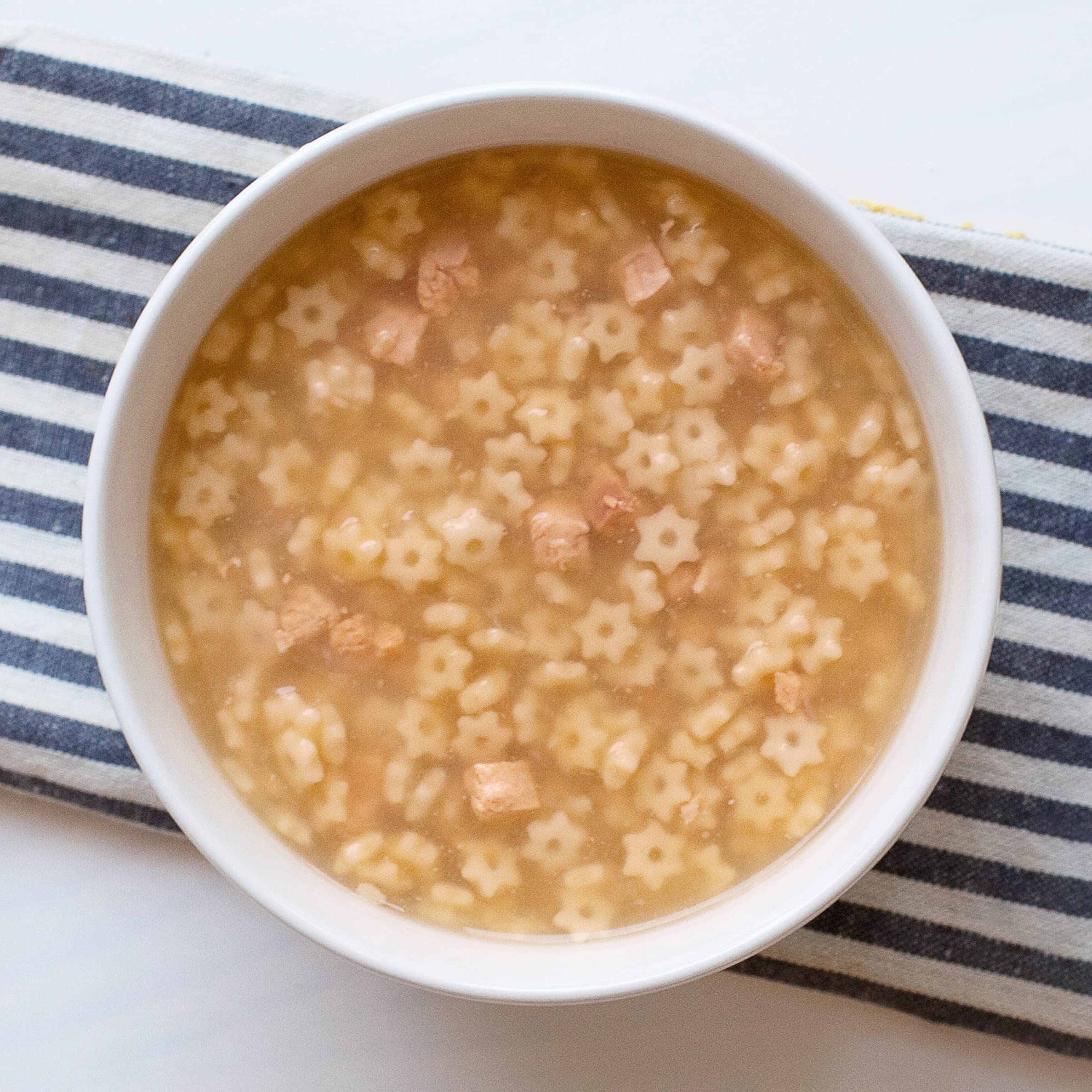 Annie’s Organic Star Pasta and Chicken Canned Soup, Ready To Serve, 14 oz - Image 4